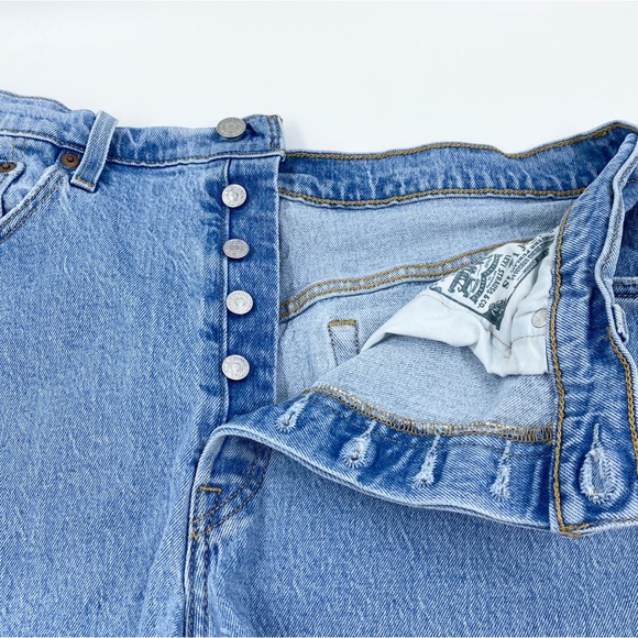 Vintage Levi’s 501 denim cut off Button Fly High Rise jean shorts 33 - Picture 3 of 5